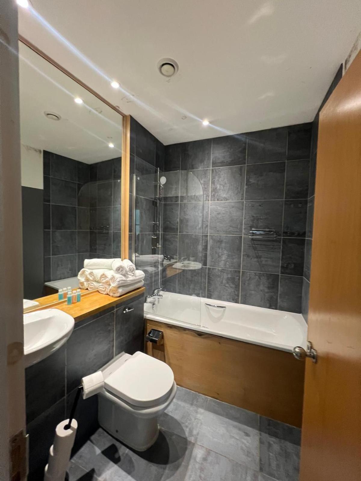 Super Prime City Centre Modern 3 Bed Apartment Liverpool Exterior photo